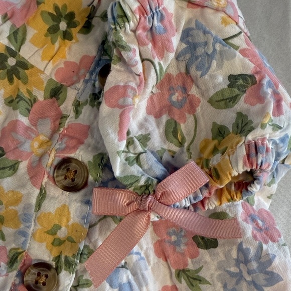 Little Lass LIKE NEW Floral Kids Blouse - Pink, Yellow, Blue - Picture 3 of 5